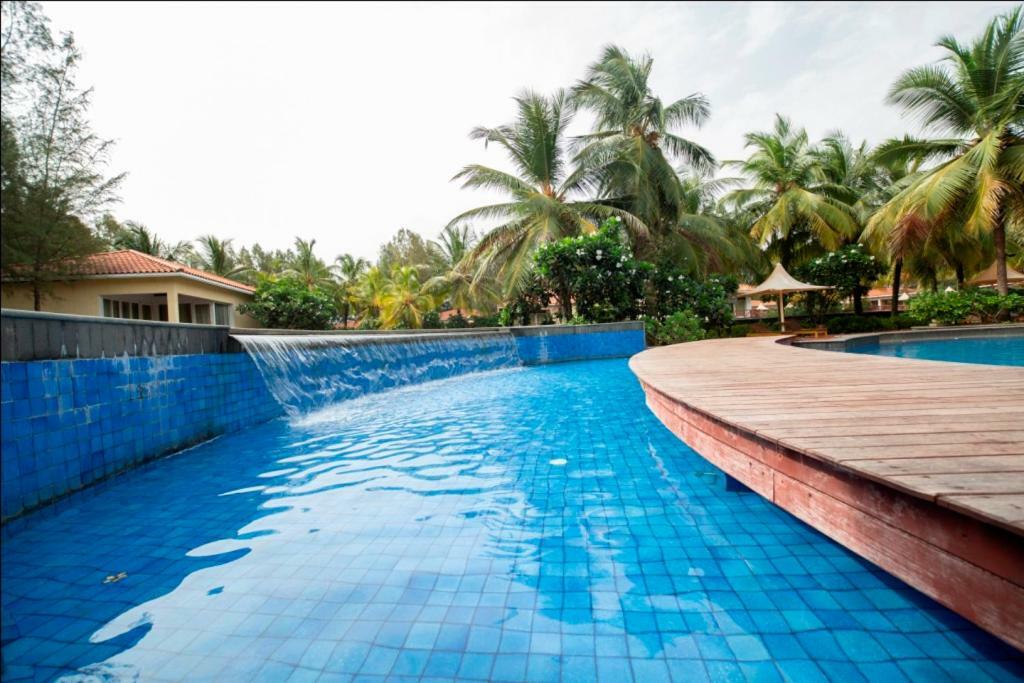 Ocean Spray Hotel Kālapettai Екстериор снимка