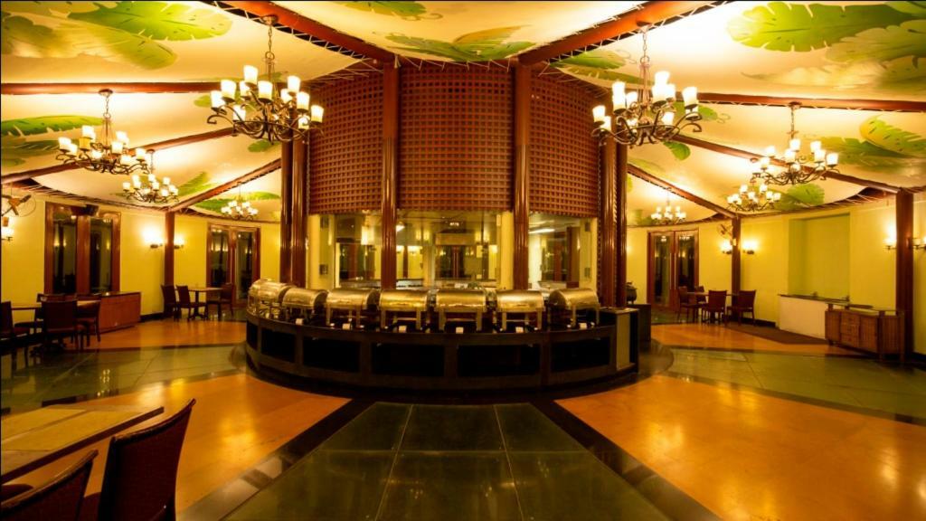 Ocean Spray Hotel Kālapettai Екстериор снимка