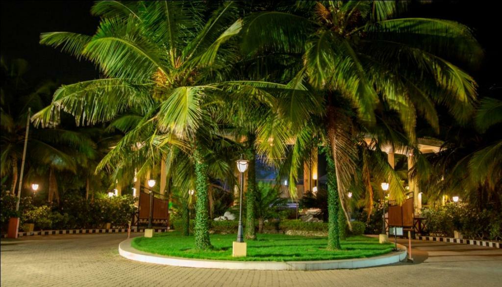 Ocean Spray Hotel Kālapettai Екстериор снимка