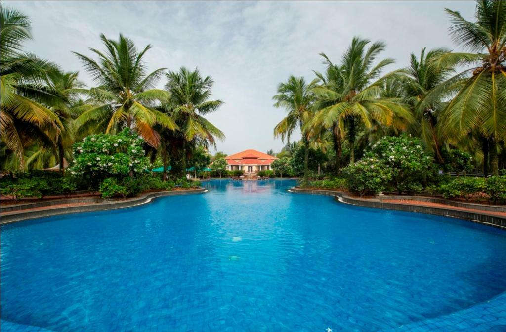 Ocean Spray Hotel Kālapettai Екстериор снимка
