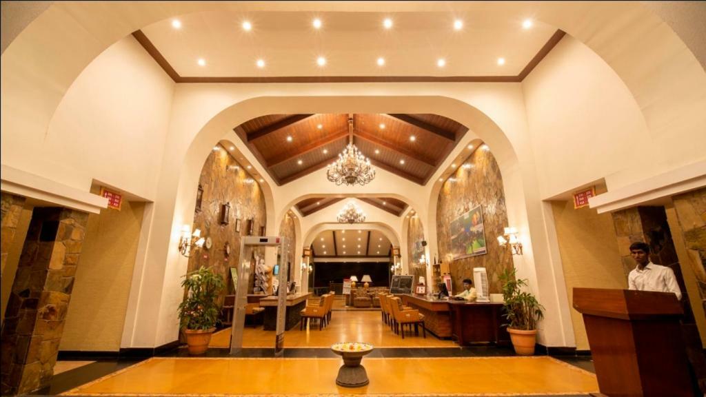 Ocean Spray Hotel Kālapettai Екстериор снимка