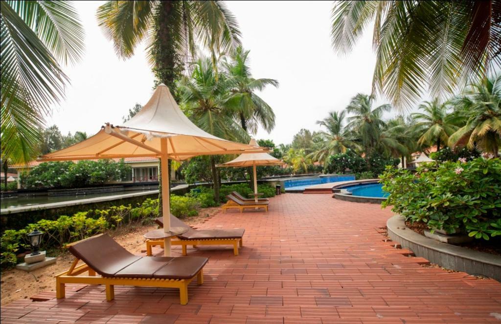 Ocean Spray Hotel Kālapettai Екстериор снимка